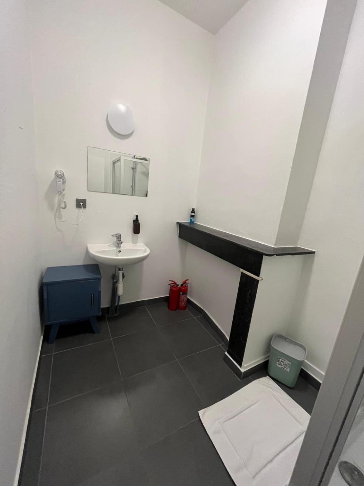 European District Hostel Brüksel Dış mekan fotoğraf